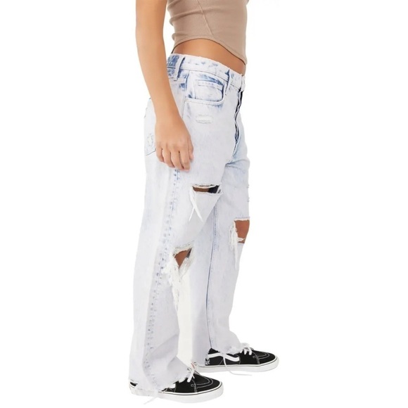 Free People Tapered Baggy Boyfriend Jeans Purple Rock Blue Sz 28 NWT Distressed - Picture 5 of 12